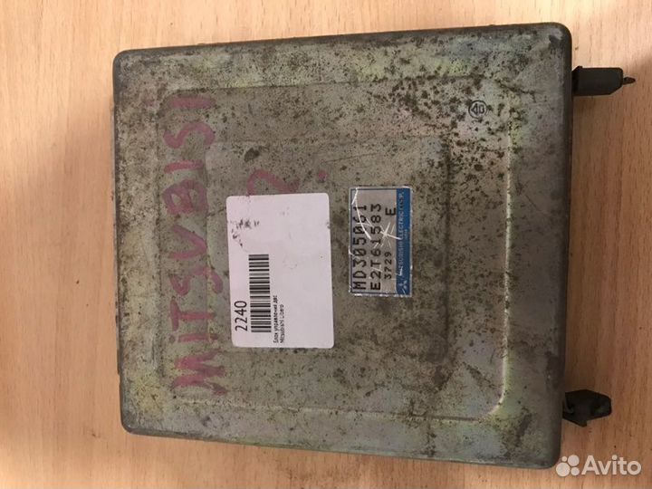 Блок управления двс Mitsubishi Libero