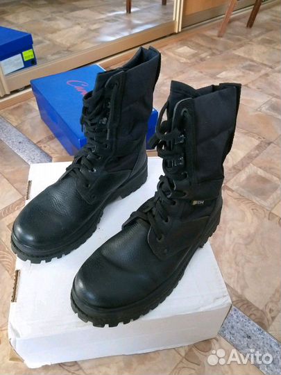 Ботинки с высоким берцем в отл. сост. б/у 3 дня