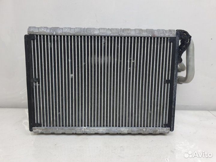 Радиатор кондиционера (конденсер) Mercedes-Benz E