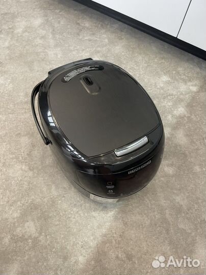 Мультиварка redmond новая