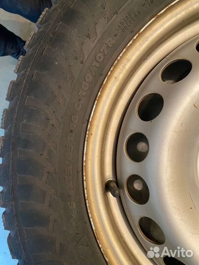 Nokian Tyres Hakka H 215/65 R16