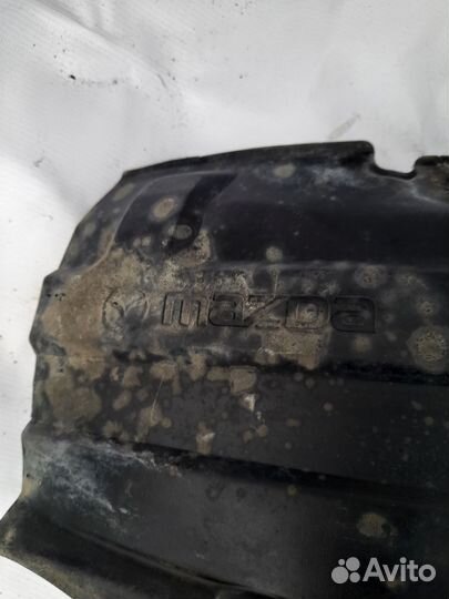 Подкрылок передний левый Mazda CX-7 оригинал