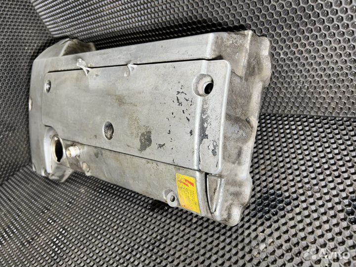 Клапанная крышка Mercedes M111 w210 w163 w203 w208