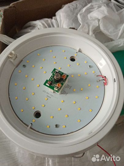 Кольцевая светодиодная лампа