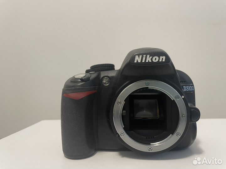 Nikon D3100 body, чехол, зарядное устройство