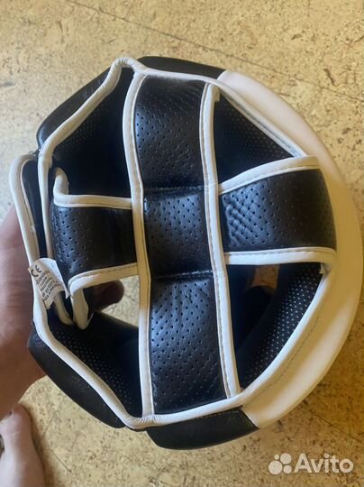 Боксерский шлем adidas