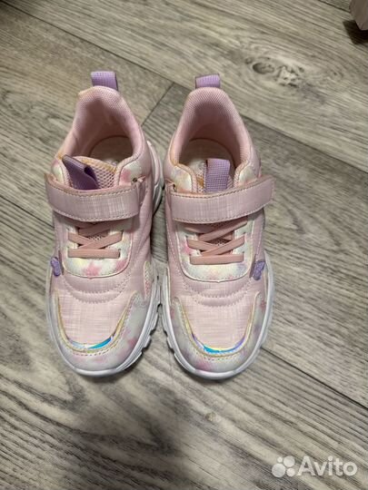 Кроссовки для девочки 33 размер