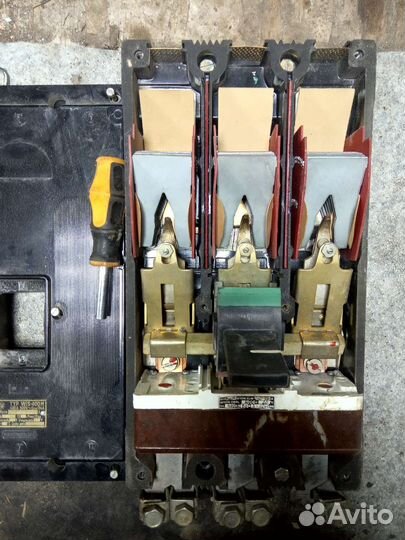 Автоматический выключатель 400А