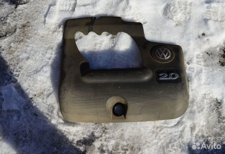 Накладка крышка двигателя Volkswagen Golf 4 Bora