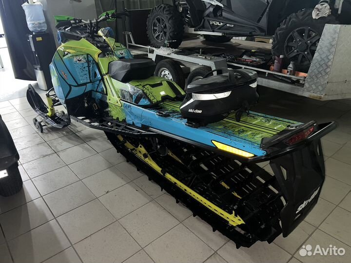 Снегоход BRP ski-doo summit 850