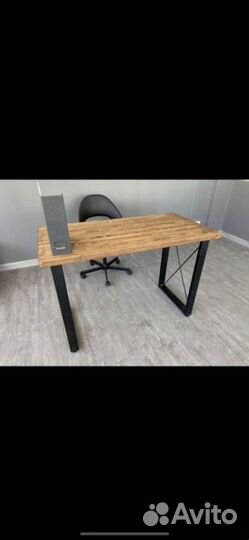 Рабочий на производство мебели