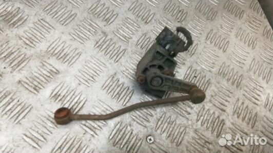 Датчик положения подвески audi A8 D3 (HEA28Q401)