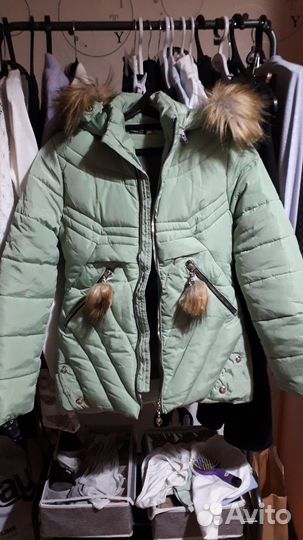 Продам детскую куртку зима бу