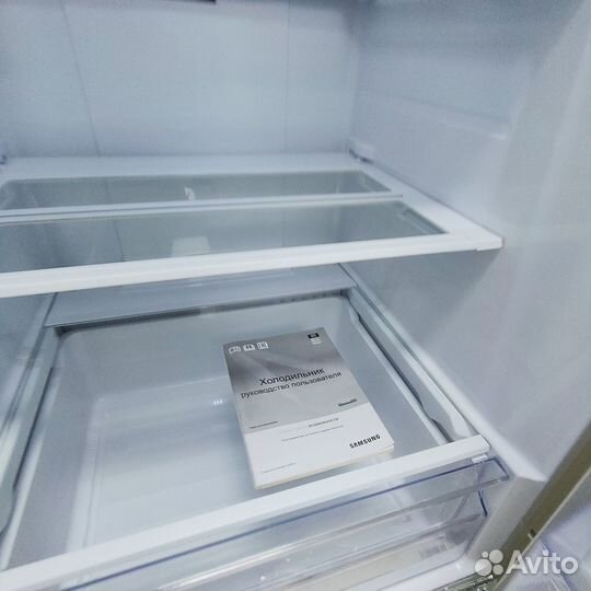 Новый Холодильник Samsung No Frost бежевый