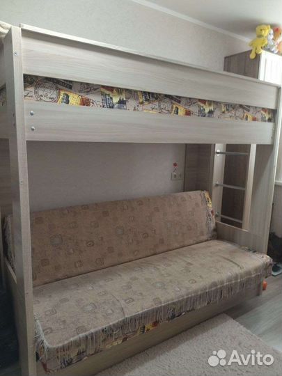 Двухъярусная кровать бу с матрасами