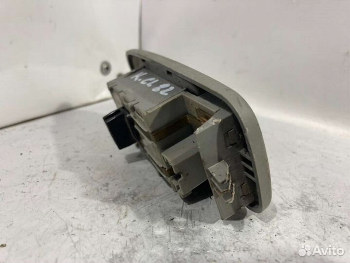 Фонарь салона (плафон) kia clarus 0k9d051440