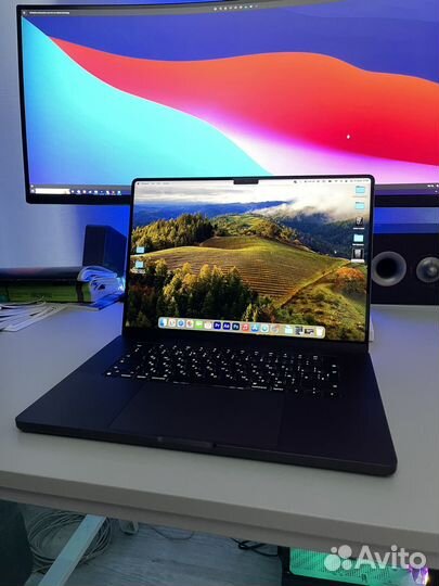 Apple MacBook Pro 16 (M3 Pro, 18Gb, 512Gb SSD)