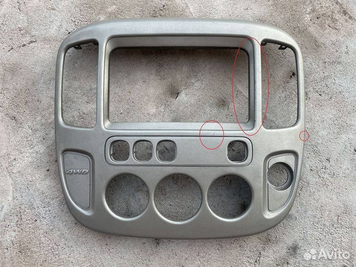 Ford Maverick TM1 Рамка магнитолы