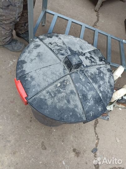 Бак хозяйственный 65 л