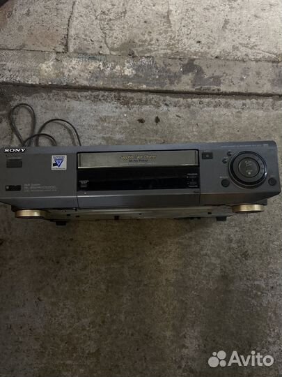 Видеомагнитофон Sony Sapphire Tape Cleaner