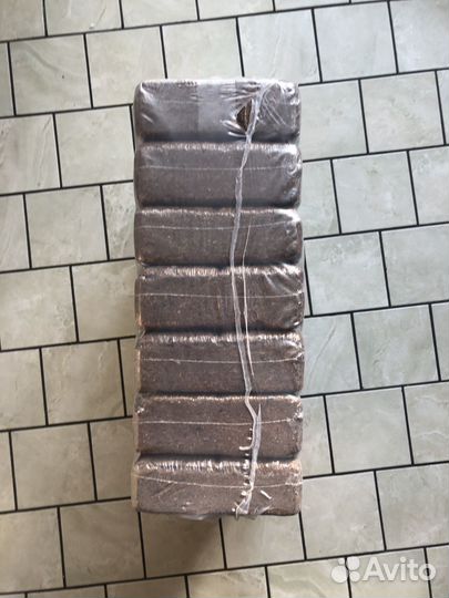 Почвобрикет биомастер Универсальный 70 л