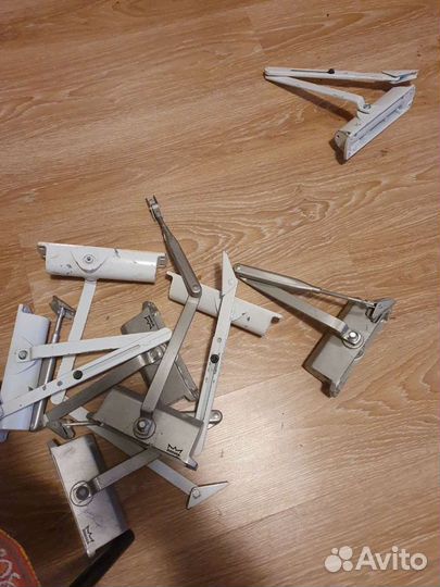 Дверной доводчик,есть установка,доставка