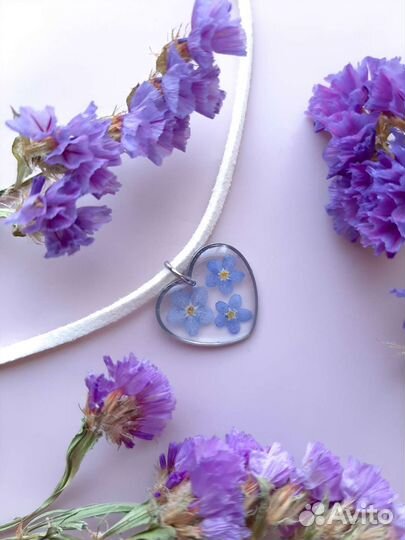 Украшения из эпоксидной смолы на заказ