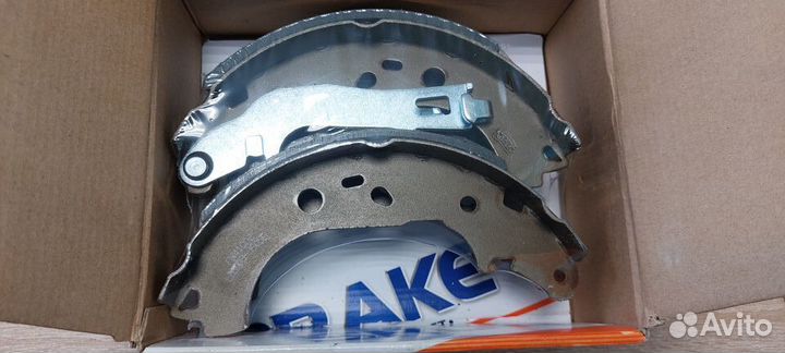 Колодки тормозные барабанные fiat Doblo / Opel Com