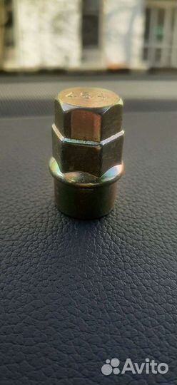 Ключ от секретки Лада LADA номер 464