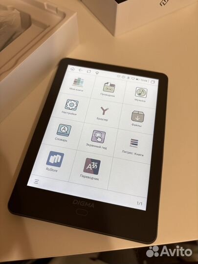 Электронная книга Digma P6 с цветным экраном