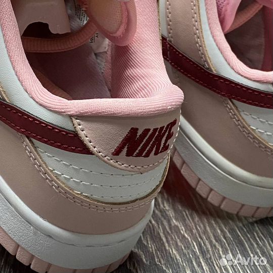 Кроссовки SB Dunk Low «pink&white»