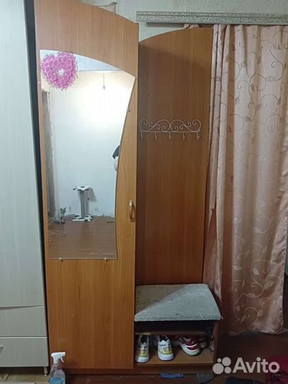 Шкаф в прихожую