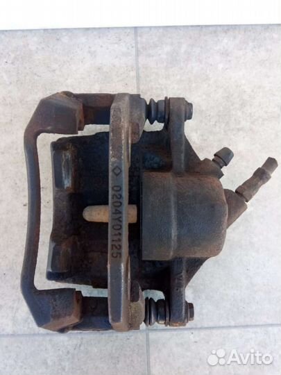 Суппорт тормозной передний левый Ford Mondeo 3