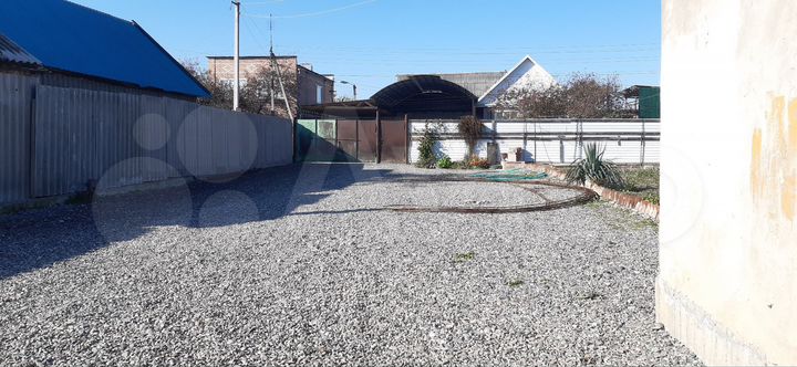 Дом 1120 м² на участке 14 сот.