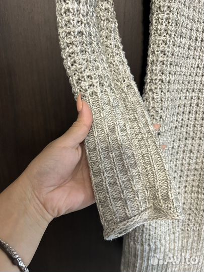 Свитер
