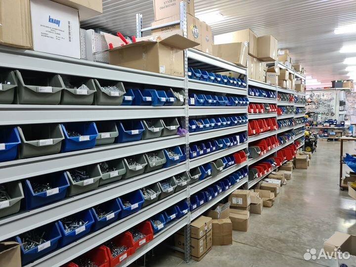 Стеллажи металлические среднегрузовые в магазин