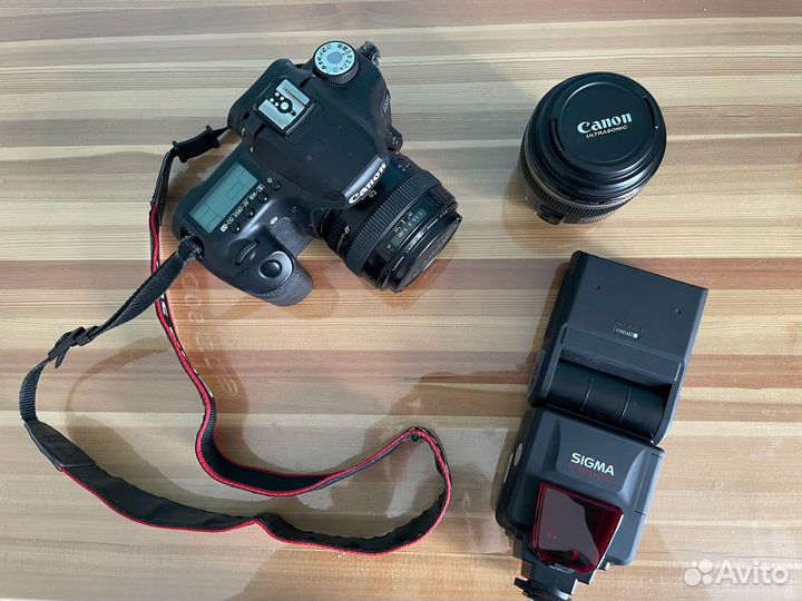 Фотоаппарат Canon Eos 50 D+Линза Canon 50 mm 1.4