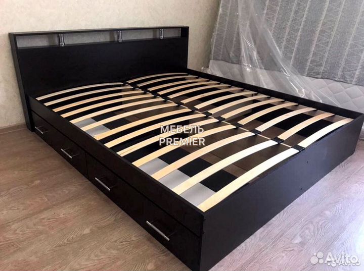 Кровать двухспальная новая