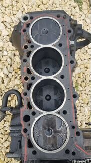 Двигатель om604