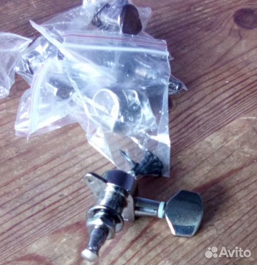 Колки для электрогитары локовые и закрытые