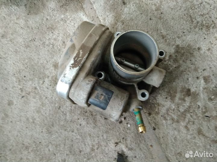 Заслонка Дроссельная Гольф 4 BCA 1.4 Octavia Tour