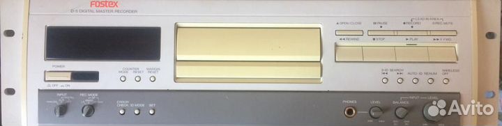 Цифровой магнитофон DAT Fostex D5