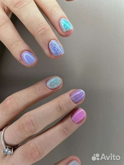 Модель на маникюр