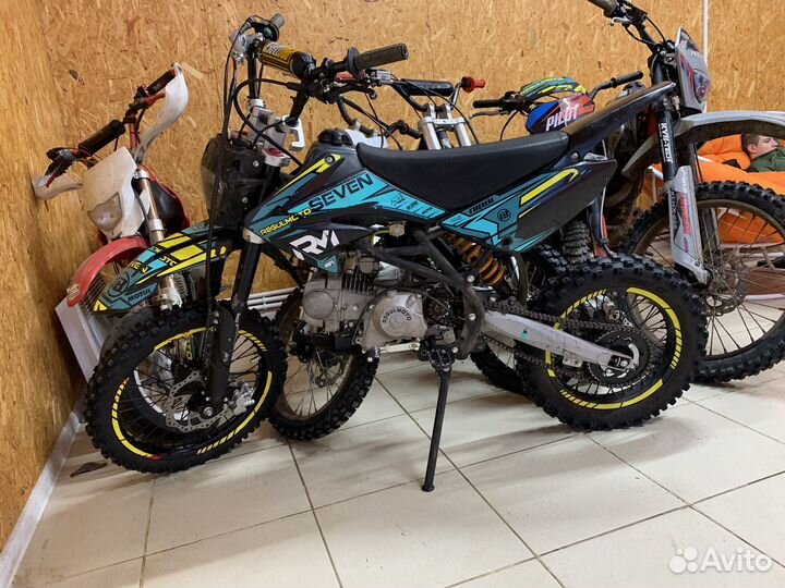 Питбайки и мотоцикл