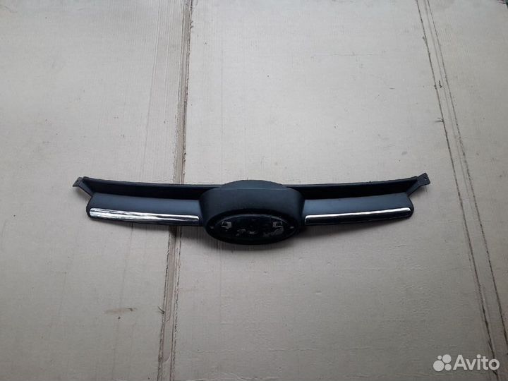 Решетка радиатора Ford Focus 3