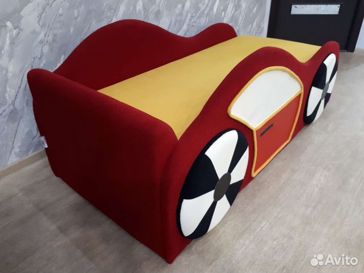 Машина-кровать