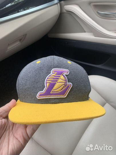 Бейсболка мужская Adidas originals NBA Lakers