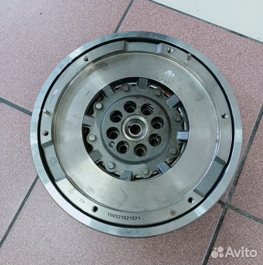 Маховик 2-х массовый Hyundai Terracan J3 2.9