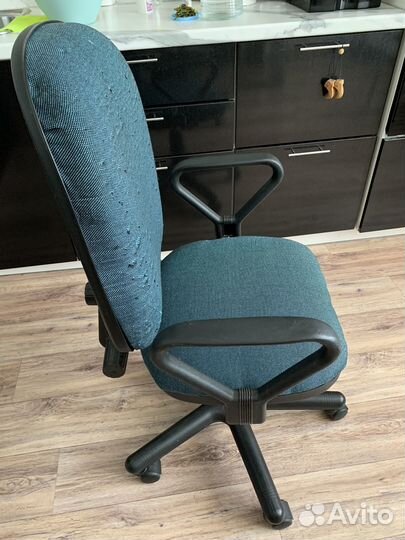 Компьютерное кресло