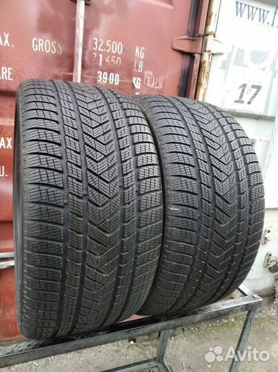 Pirelli Scorpion Winter 305/35 R21 100W